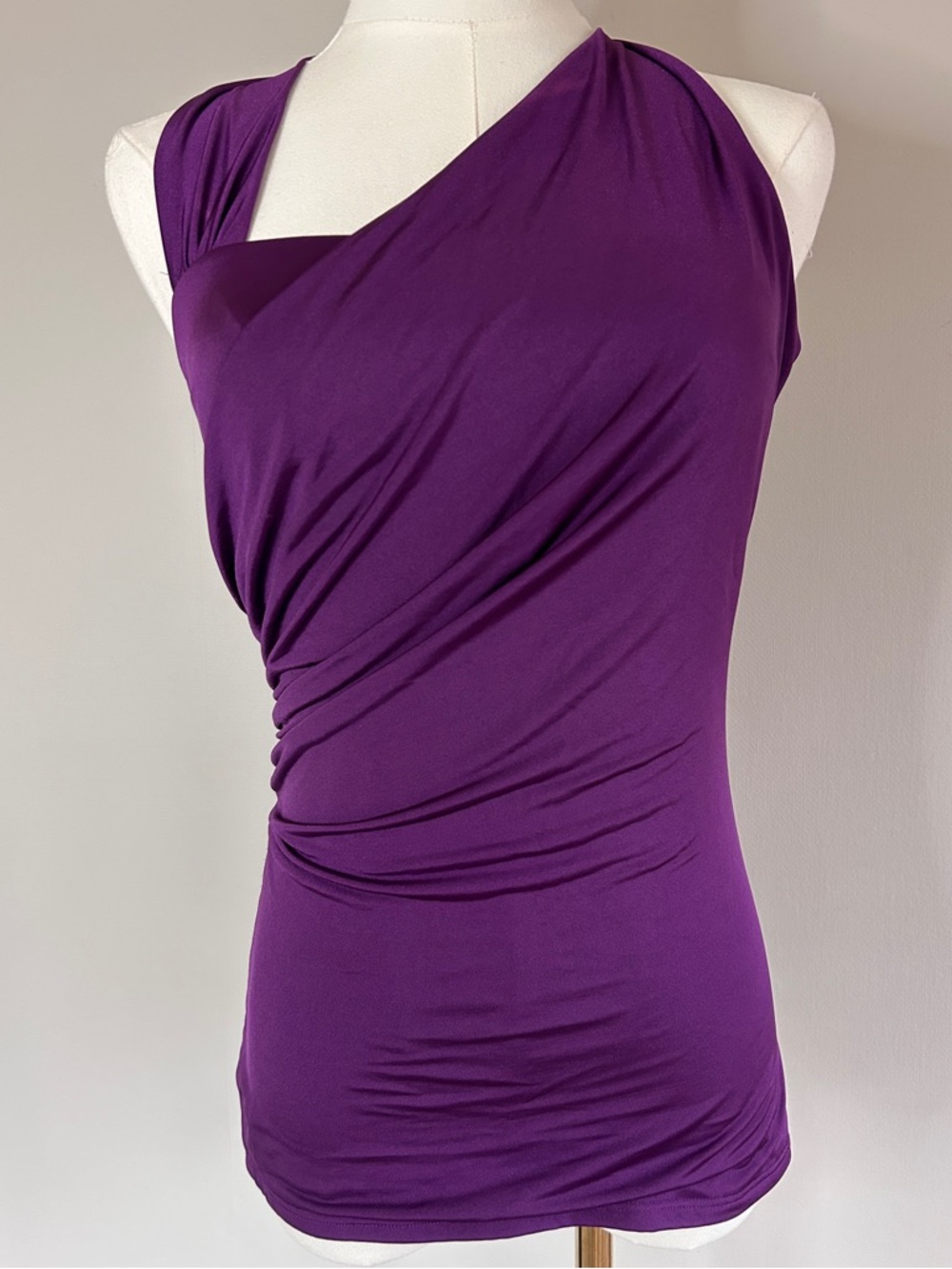 Y2K BEBE Asymmetric Ruched Fitted Halter 2000s Going Out Tank Top Club Glam Sz S - Picture 3 of 10